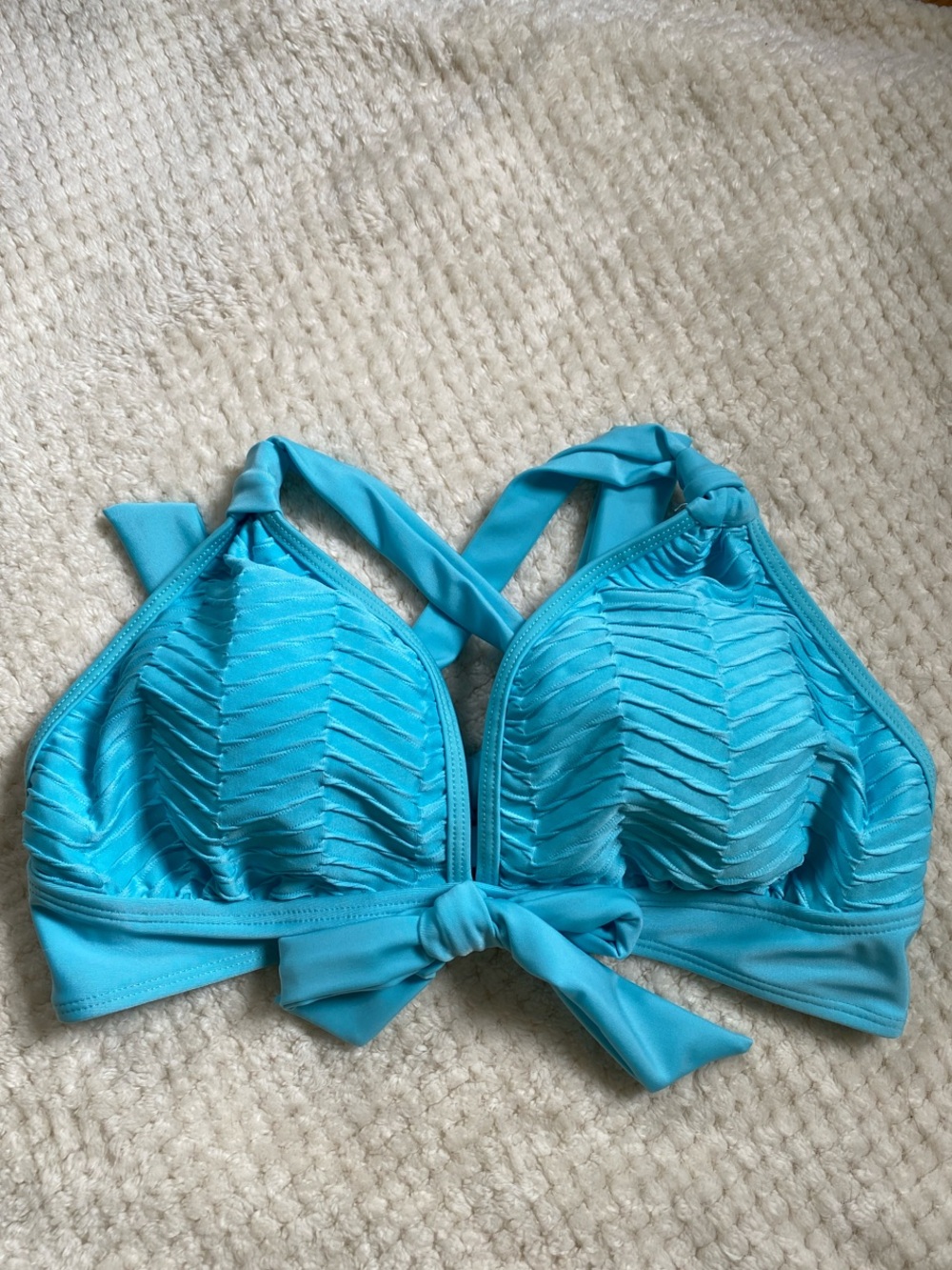 Turquoise Textured Bikini Top with Front Tie
